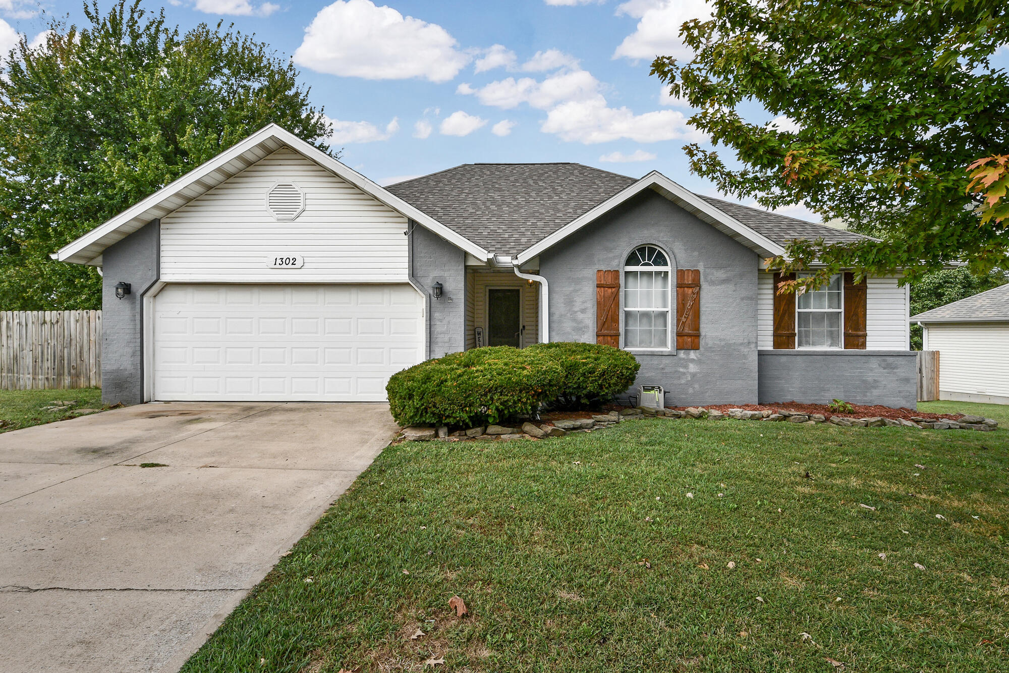 1302 W Turnberry Boulevard — photo