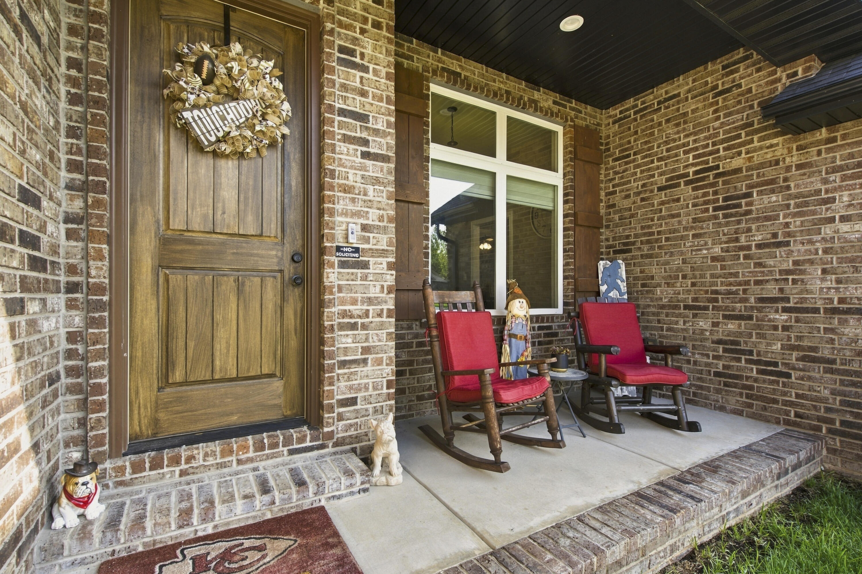 1163 E Headley Street — photo