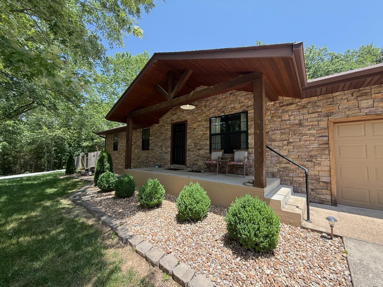 2720 Jennifer Drive — photo