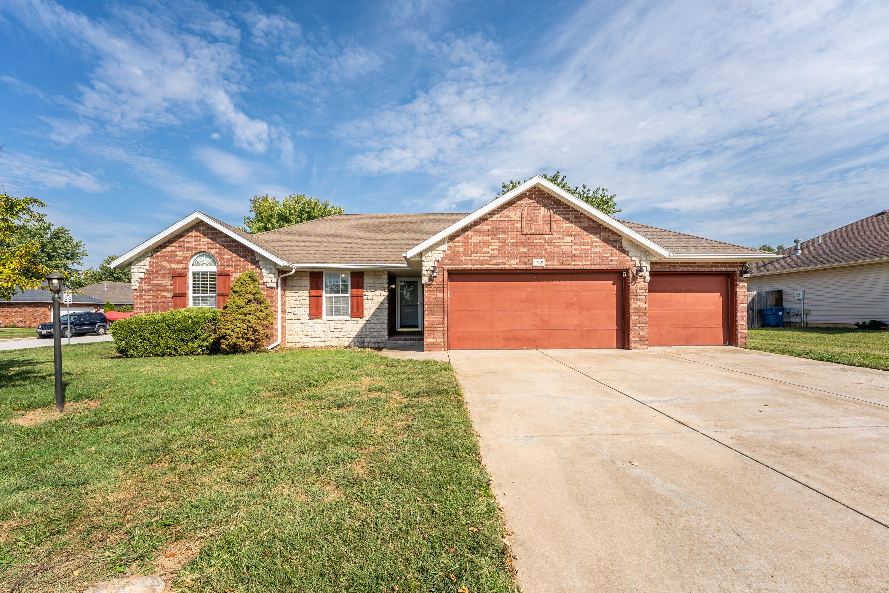 1345 W Dunrobin Castle Drive — photo