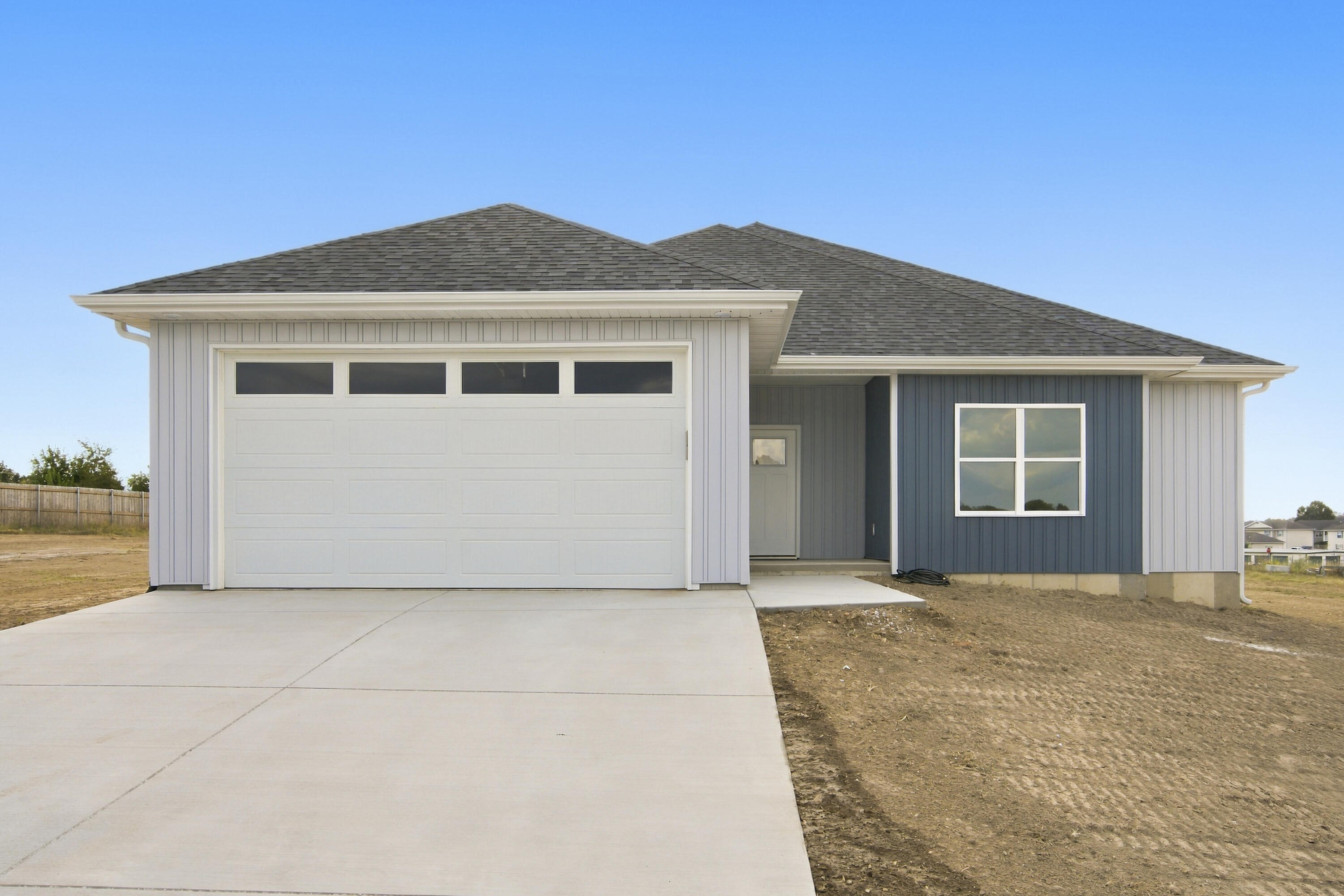22 Elmer Street, Reeds Spring, MO 65737 — photo 2