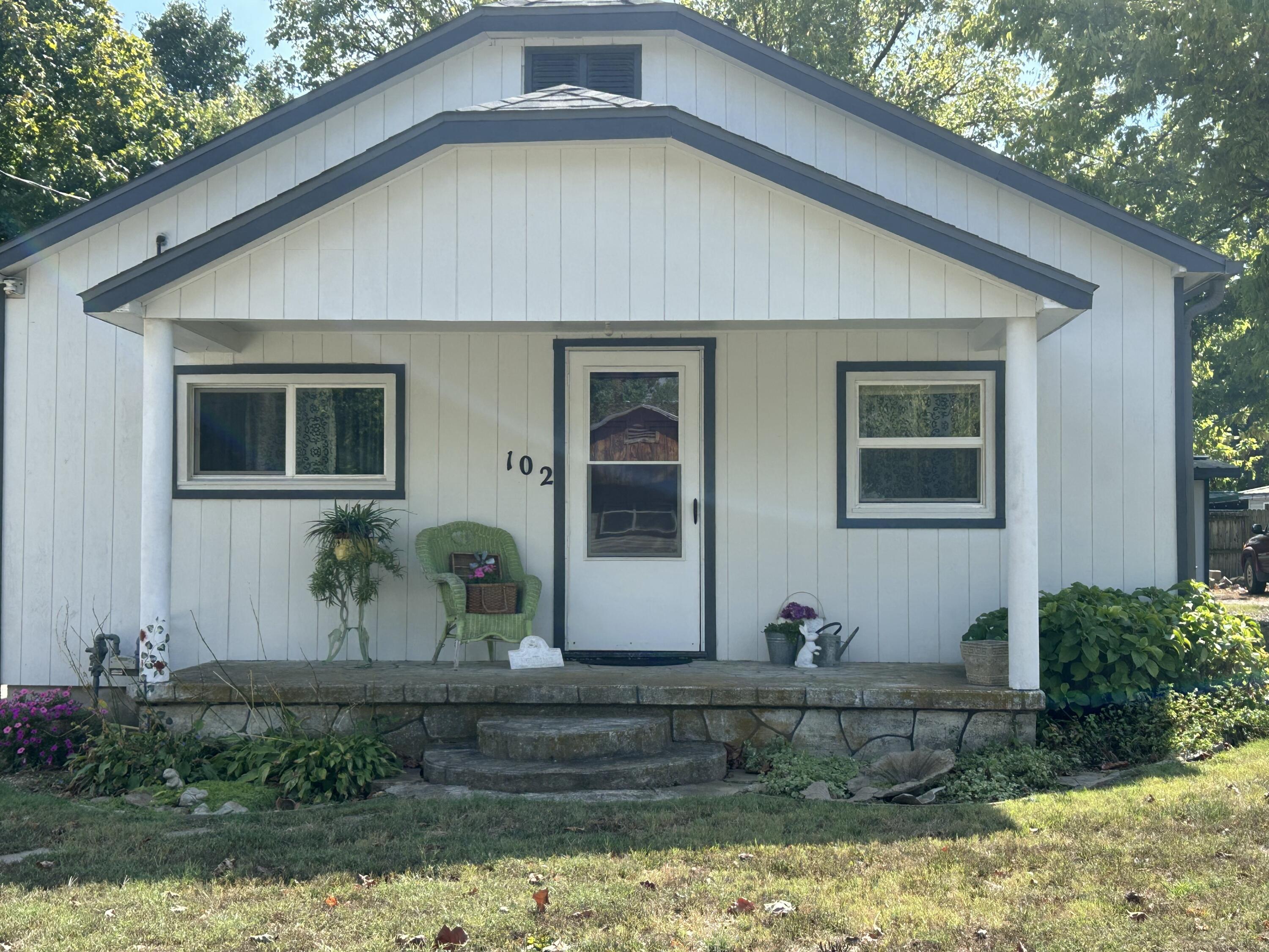 102 Broadway Street, Exeter, MO 65647 — photo 2