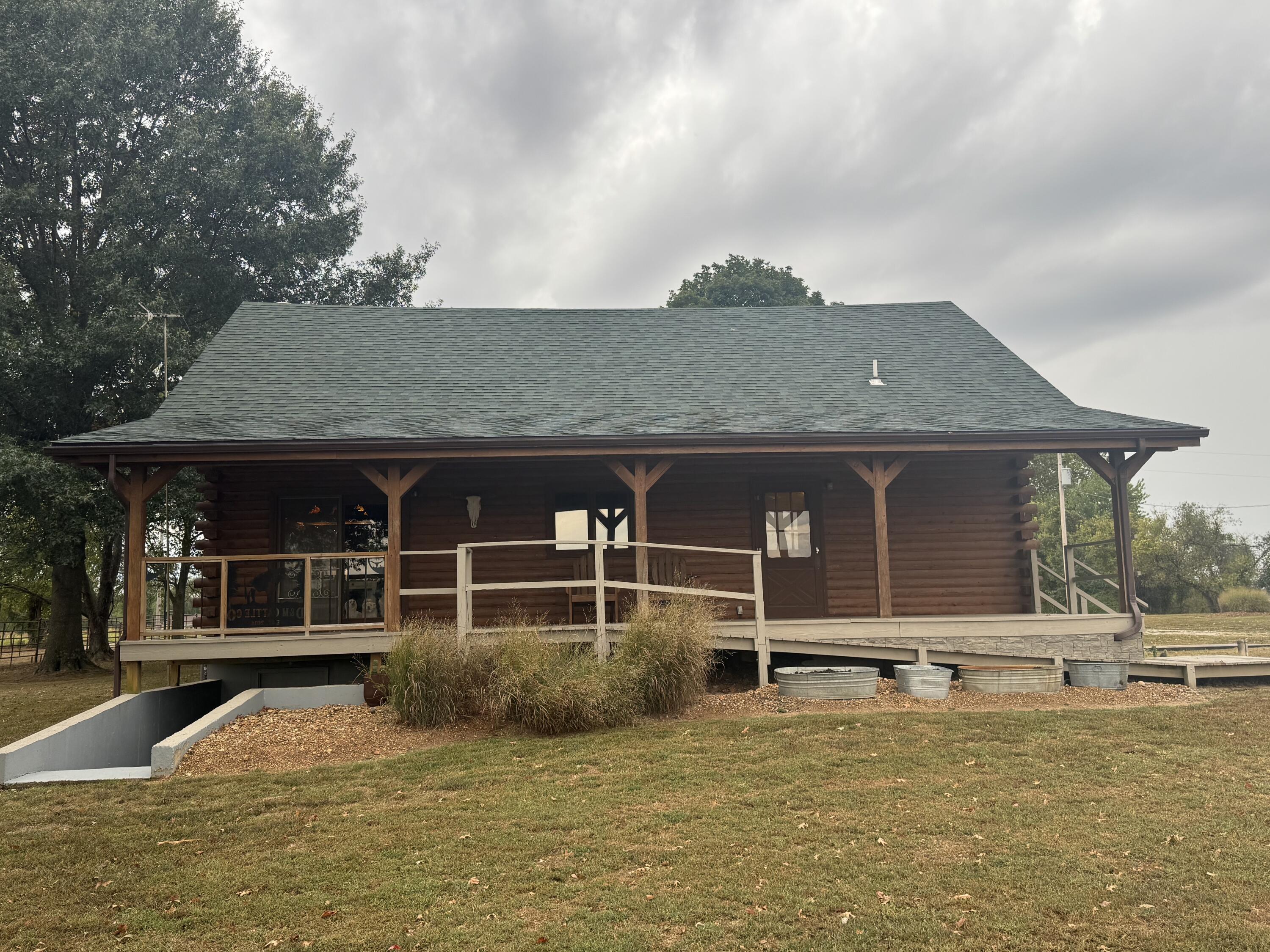 Home in Bolivar, MO 65613 — photo 2