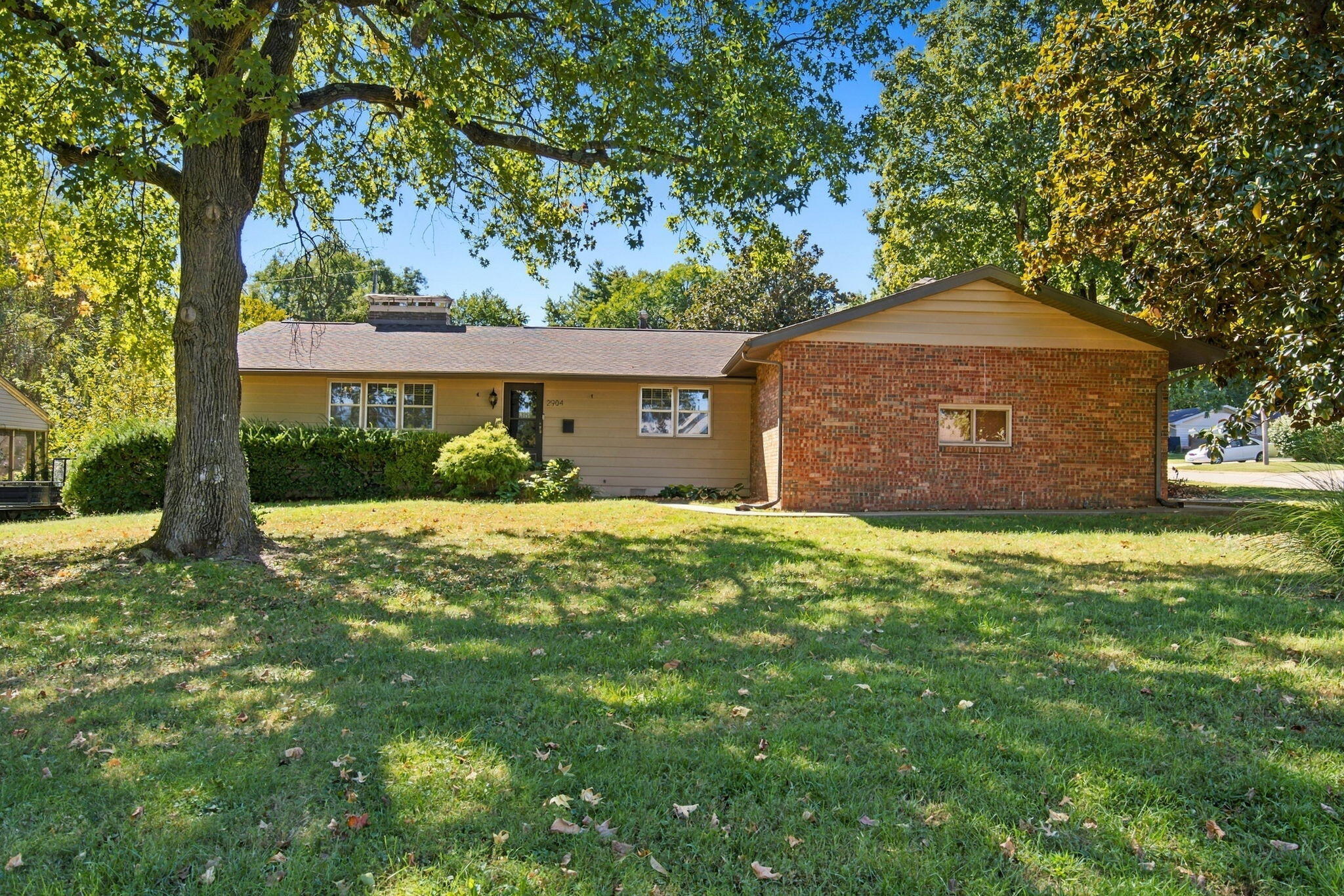 2904 E Eastmoor Drive — photo