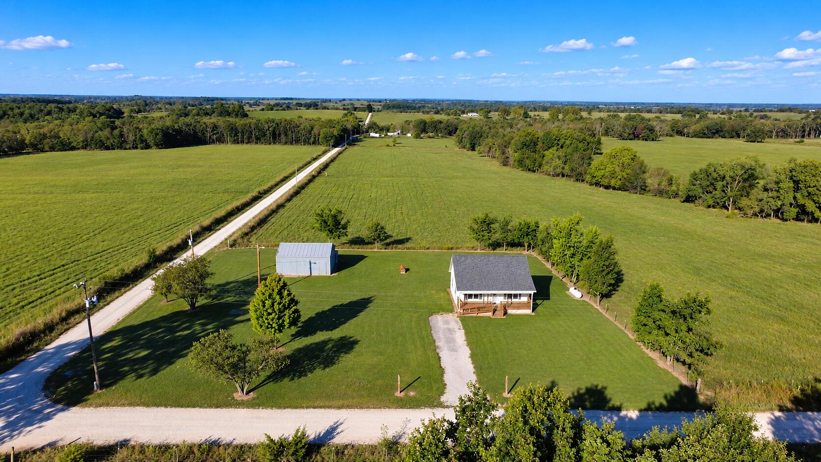 487 E Dade 152, Everton, MO 65646 — photo 2