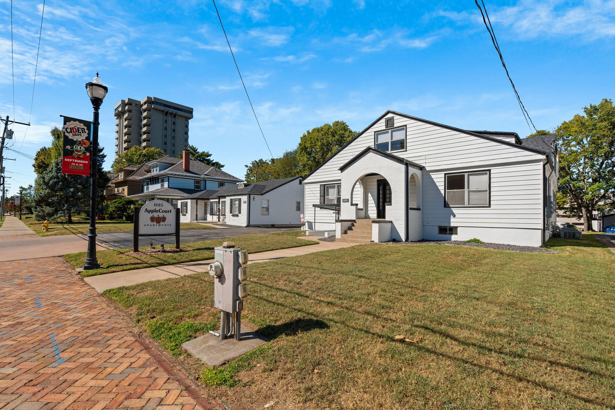 1015 E Walnut Street, Springfield, MO 65806 — photo 2