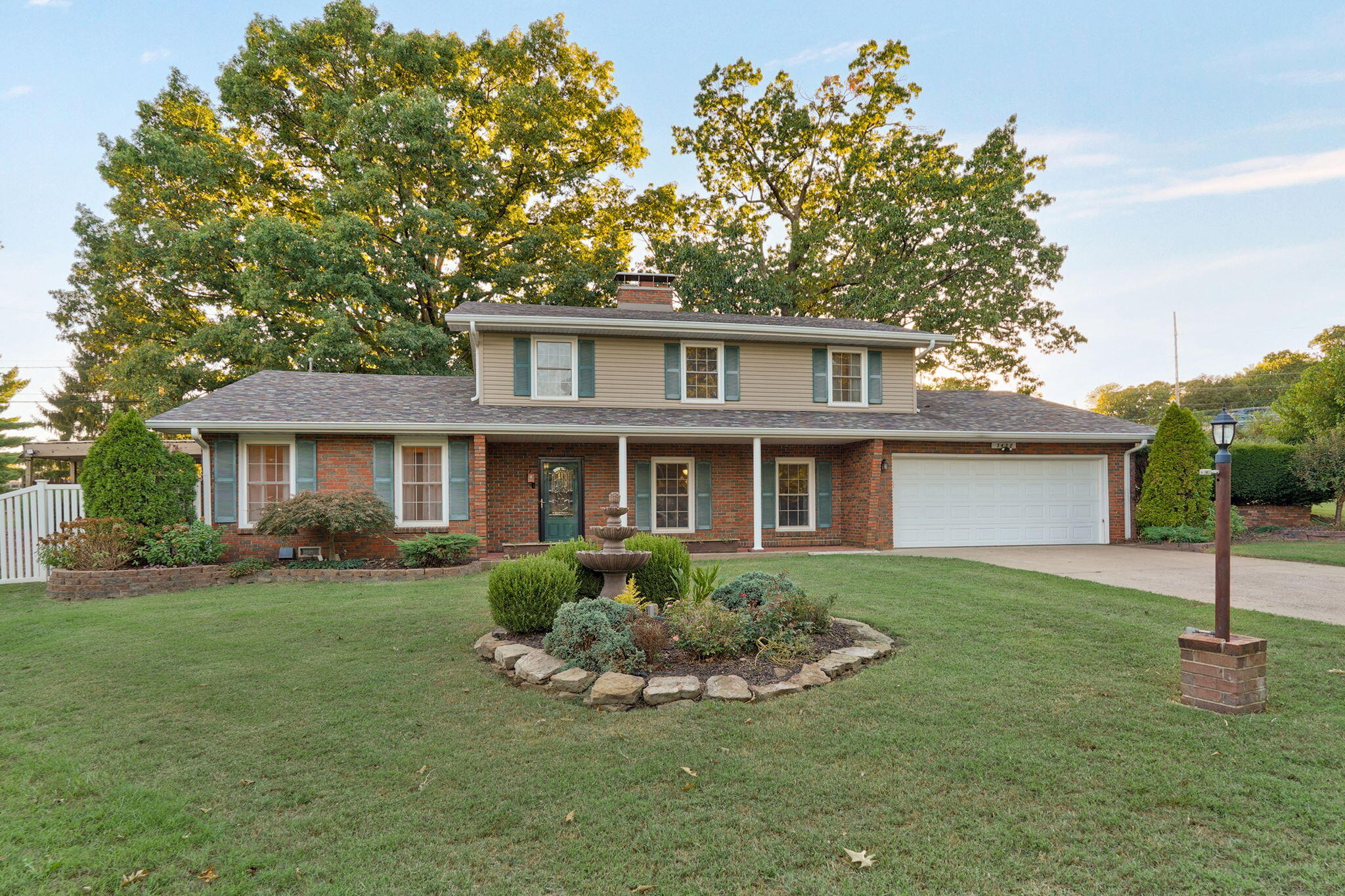 3438 E Carol Drive — photo