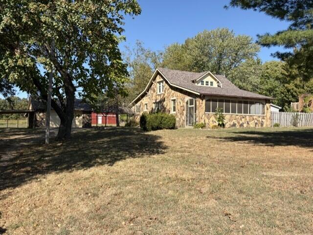 3621 N Farm Road 151 — photo