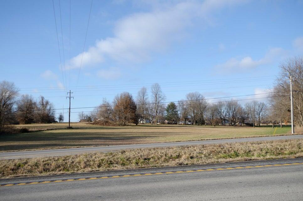 5218 W Farm Road 156 — photo