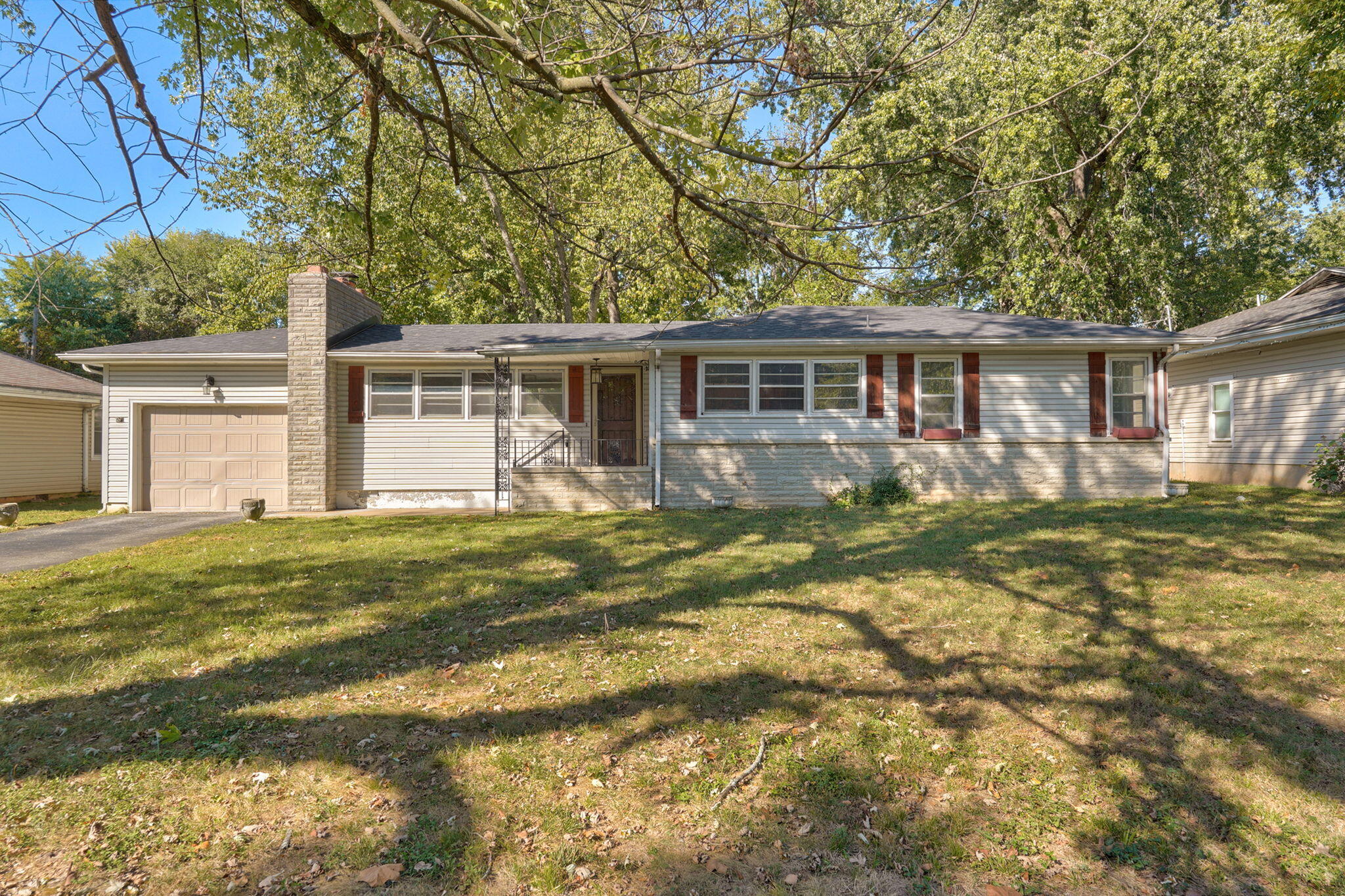 1933 E Wayland Street — photo