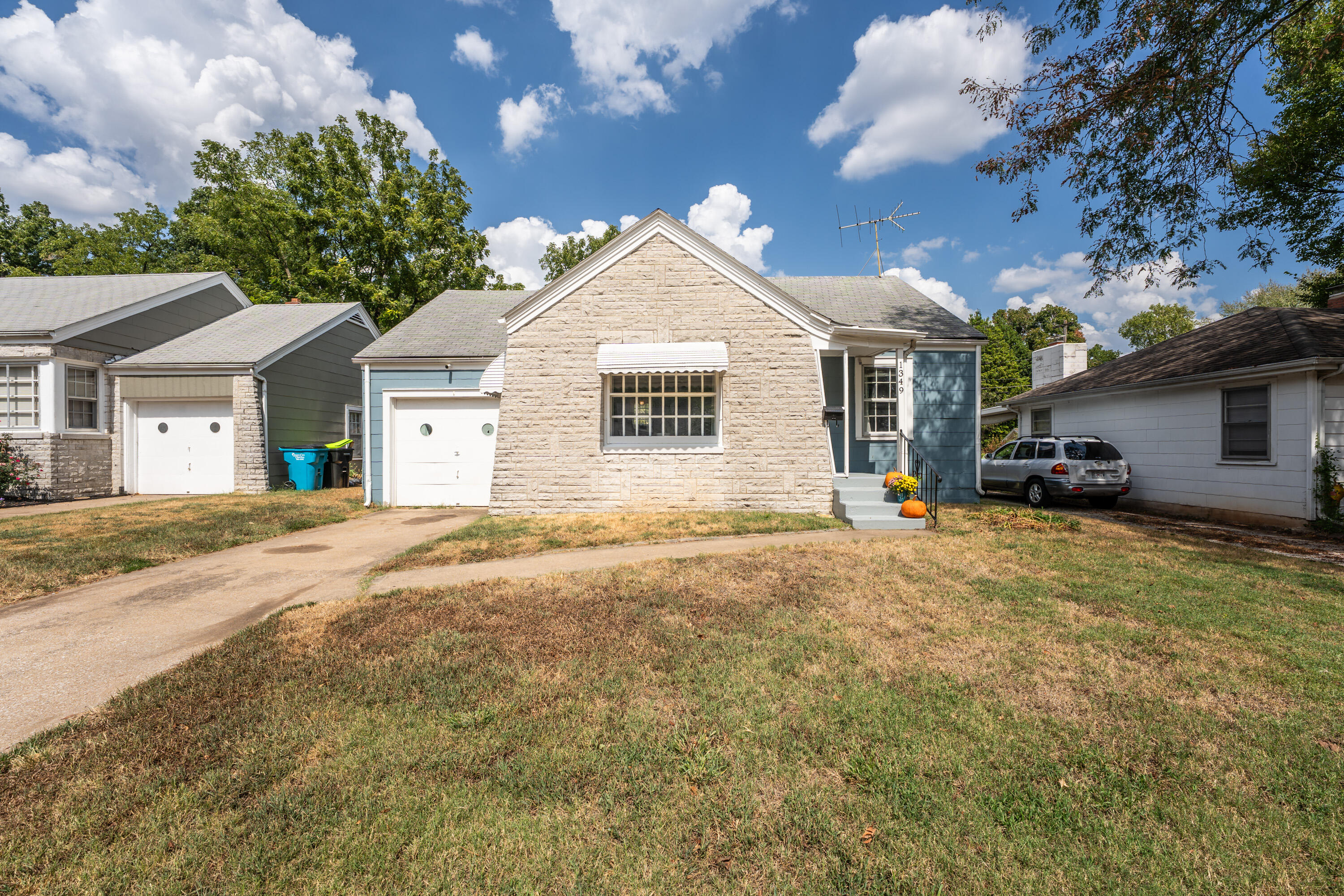 1349 E Stanford Street — photo
