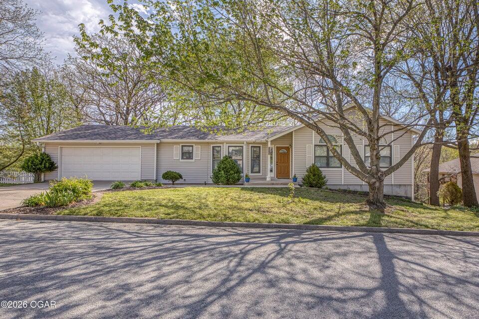3415 N Willow Road — photo