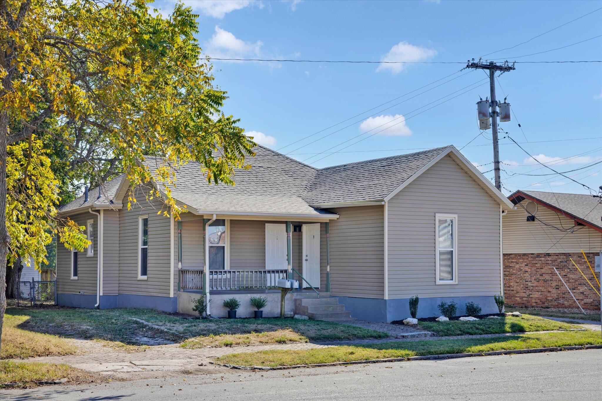 320 E Pacific Street, Springfield, MO 65803 — photo 2
