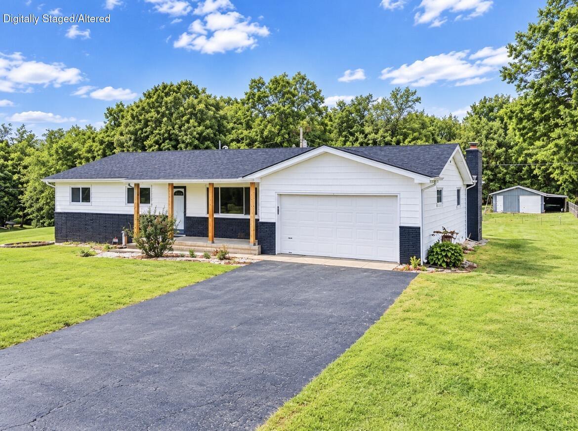 3859 S Farm Road 205 — photo