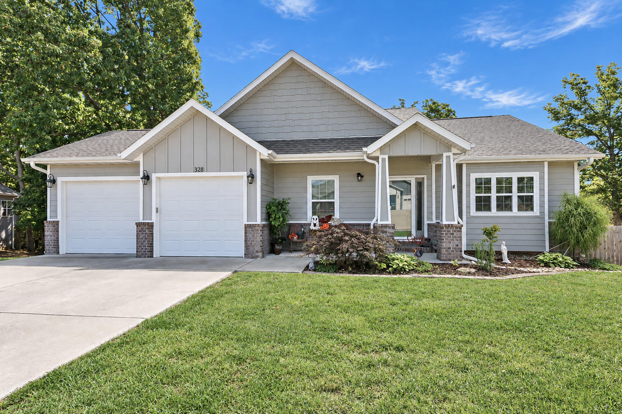 328 Three Pines Circle — photo