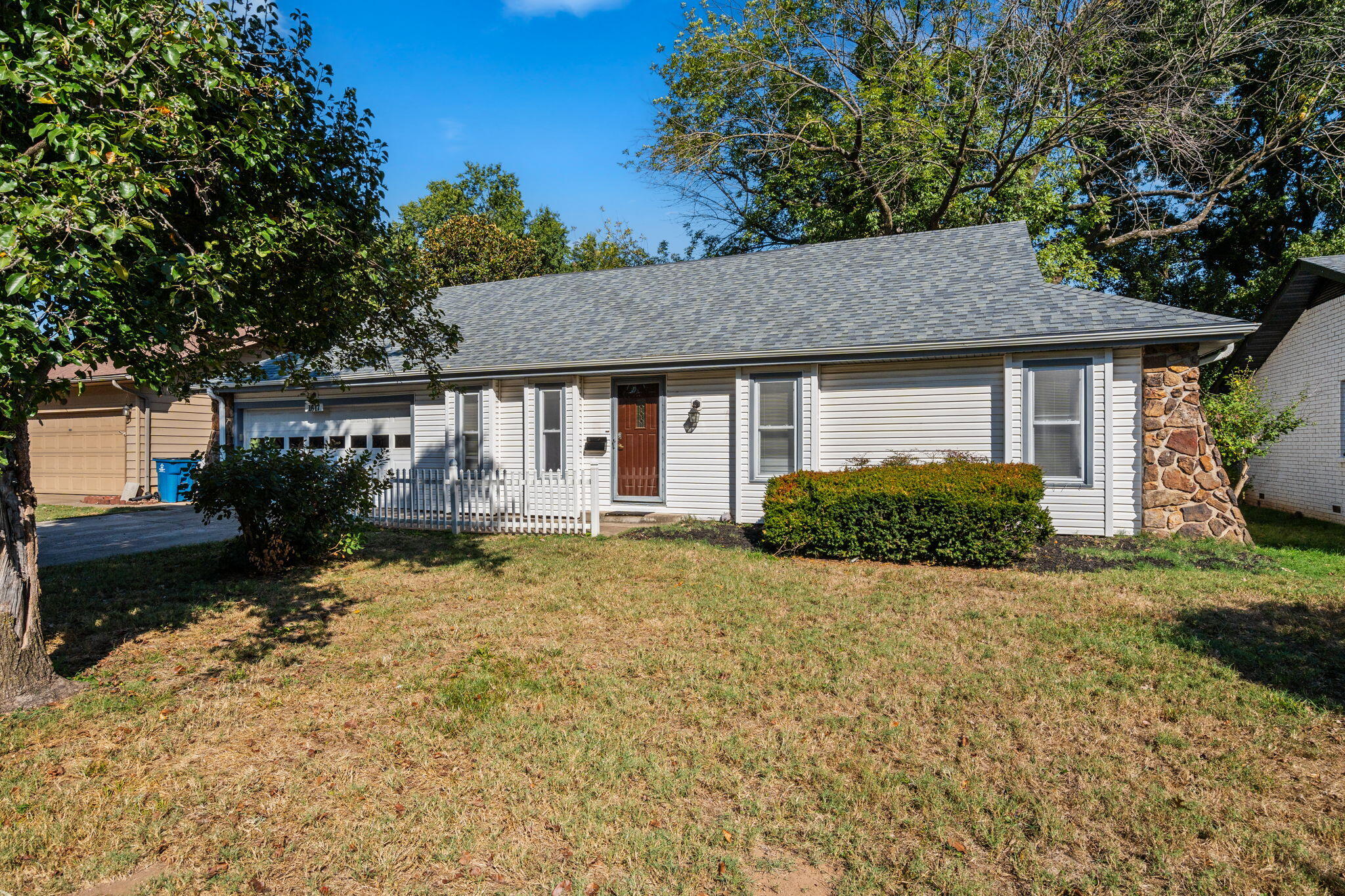 1617 W Berkeley Street, Springfield, MO 65807 — photo 2