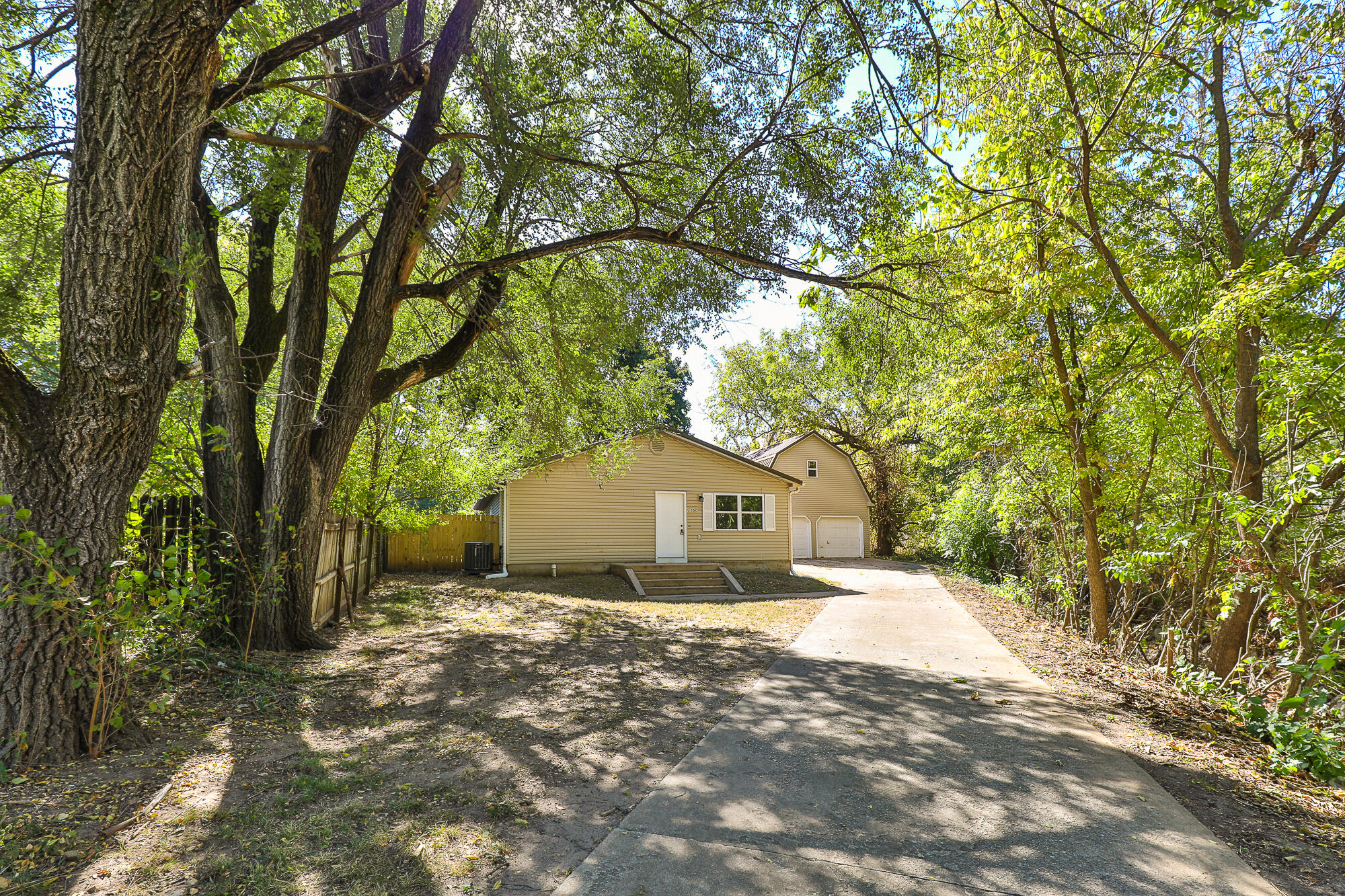 1350 W Jackson Street — photo