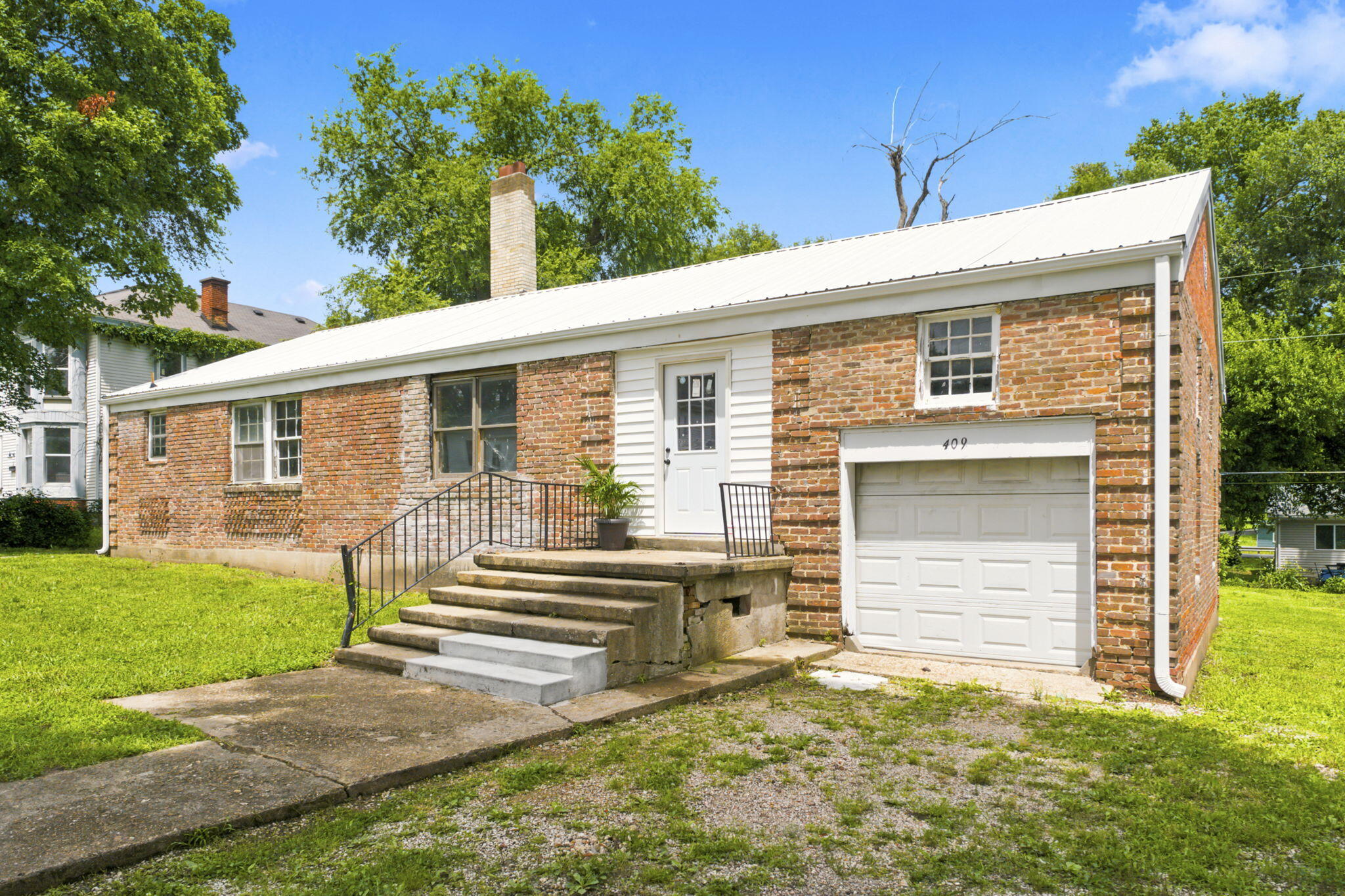409 E Olive Street, Bolivar, MO 65613 — photo 2