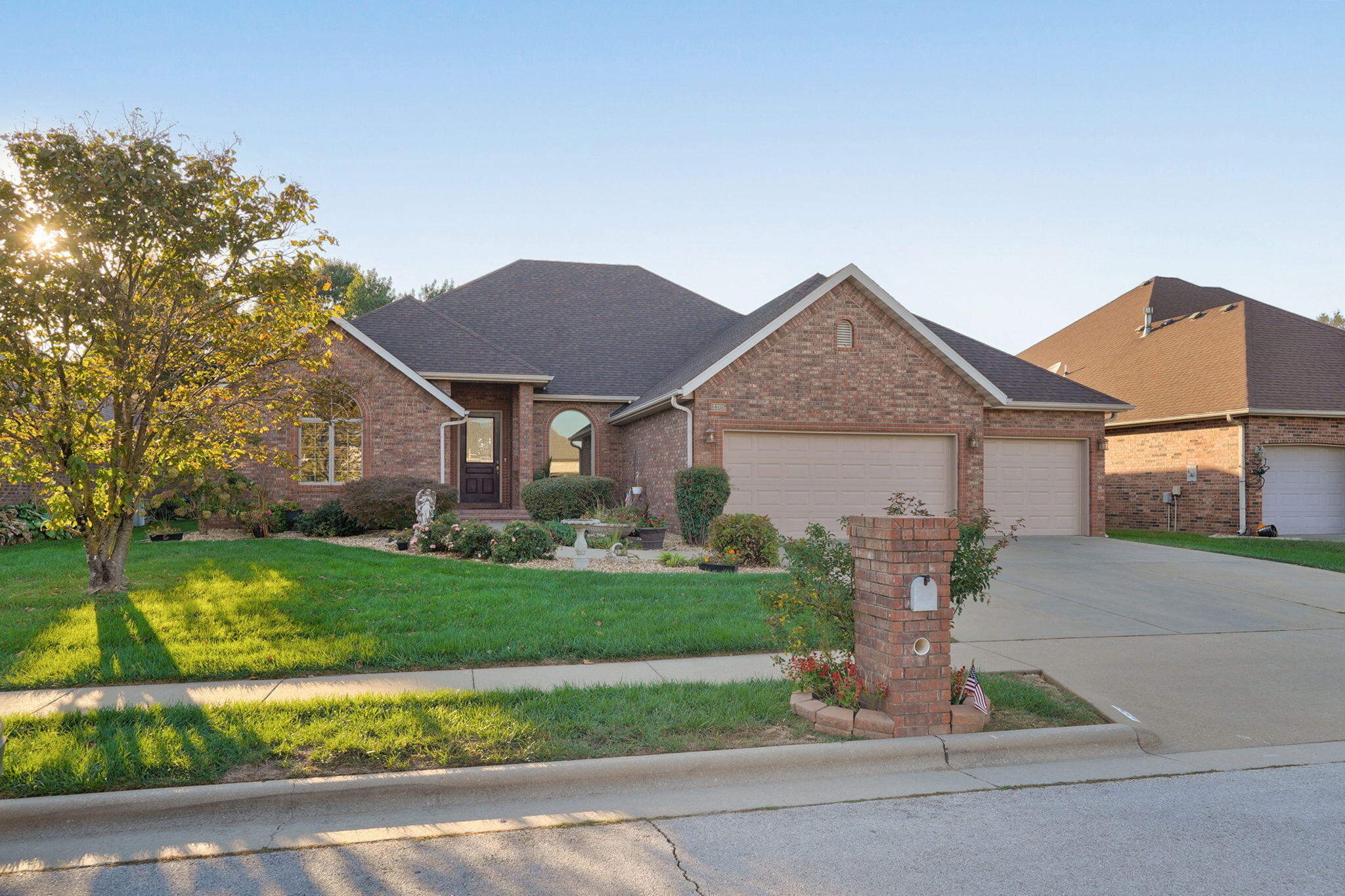 3305 S Juniper Avenue, Springfield, MO 65804 — photo 2