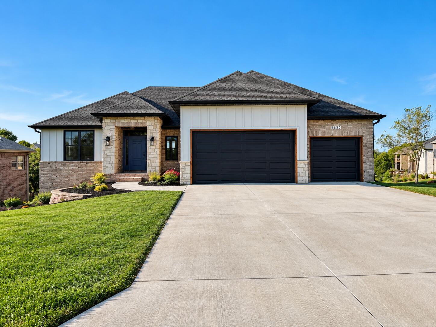 1620 W Silver Oak Drive — photo