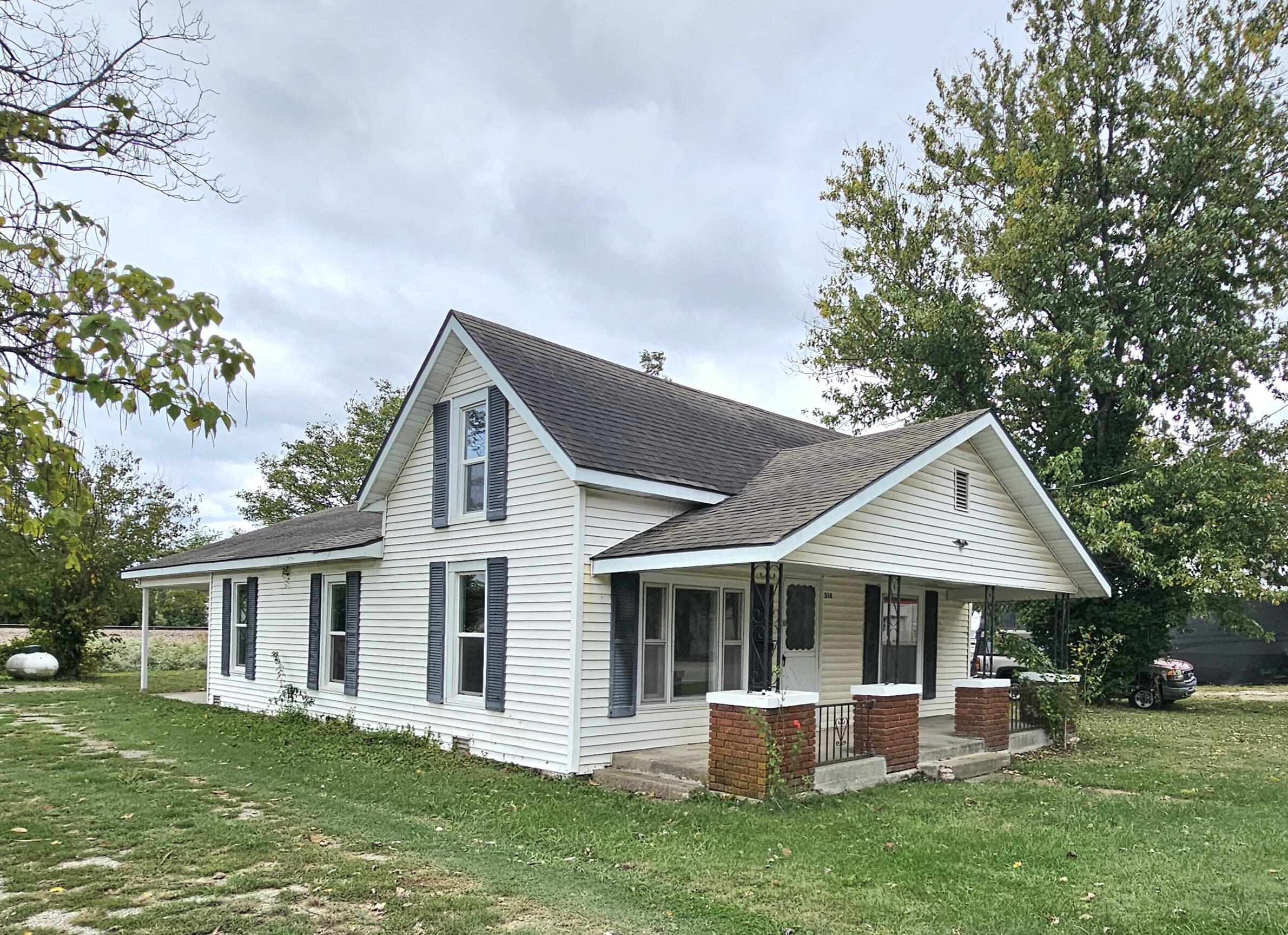 314 E Jackson Street, Marshfield, MO 65706 — photo 2