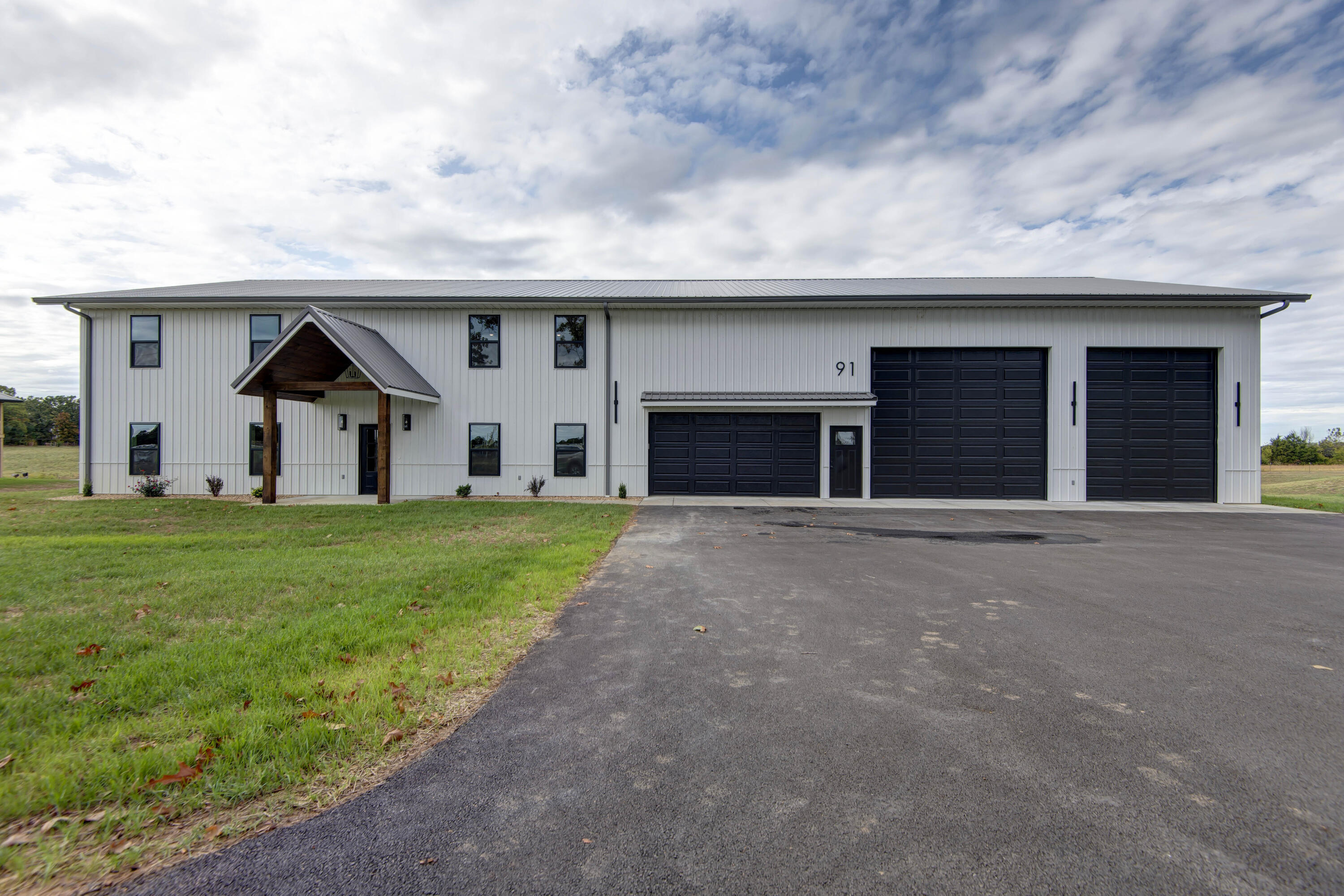 91 Sunset Heights Drive — photo