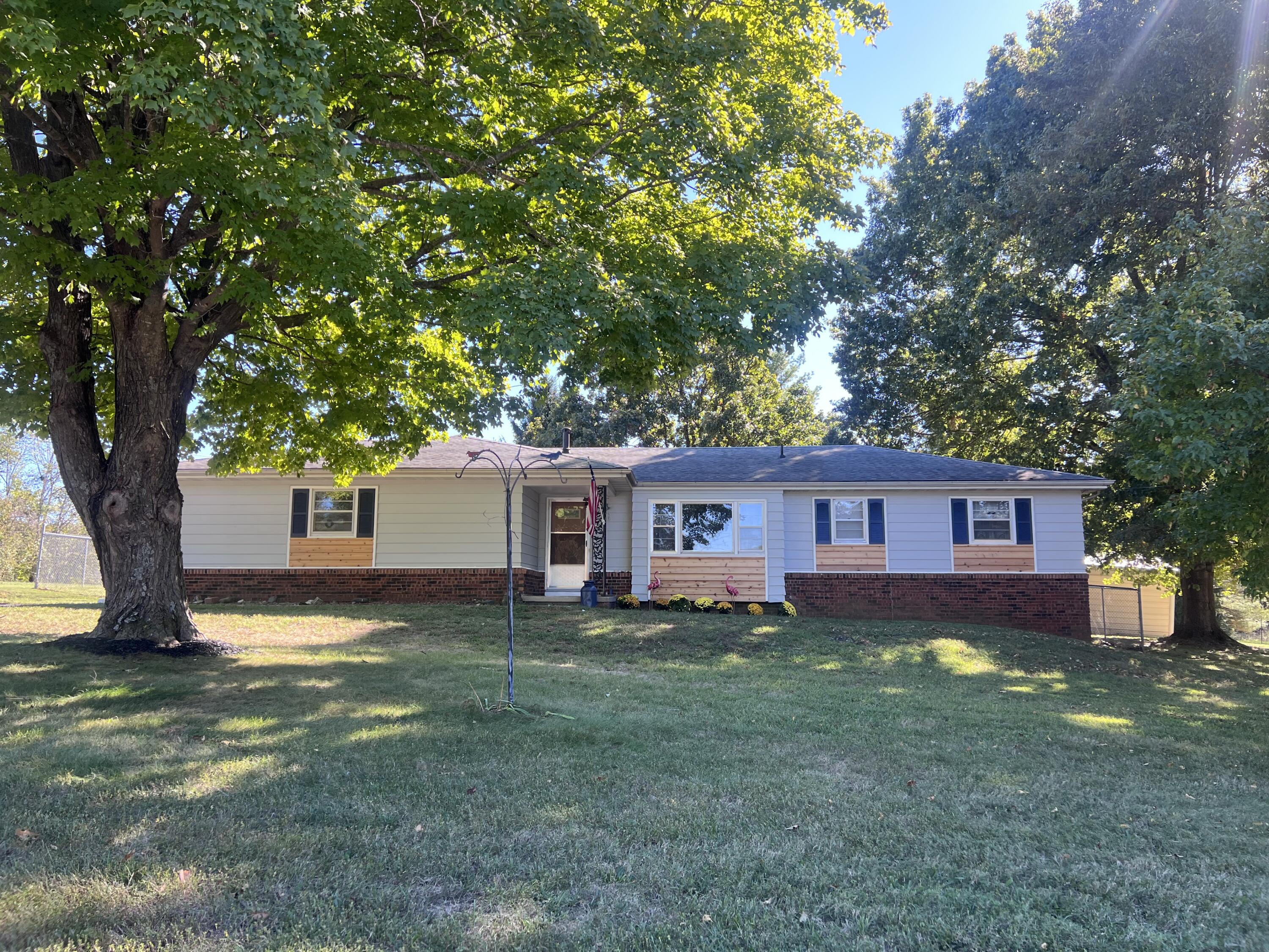5020 E Farm Road 138 — photo