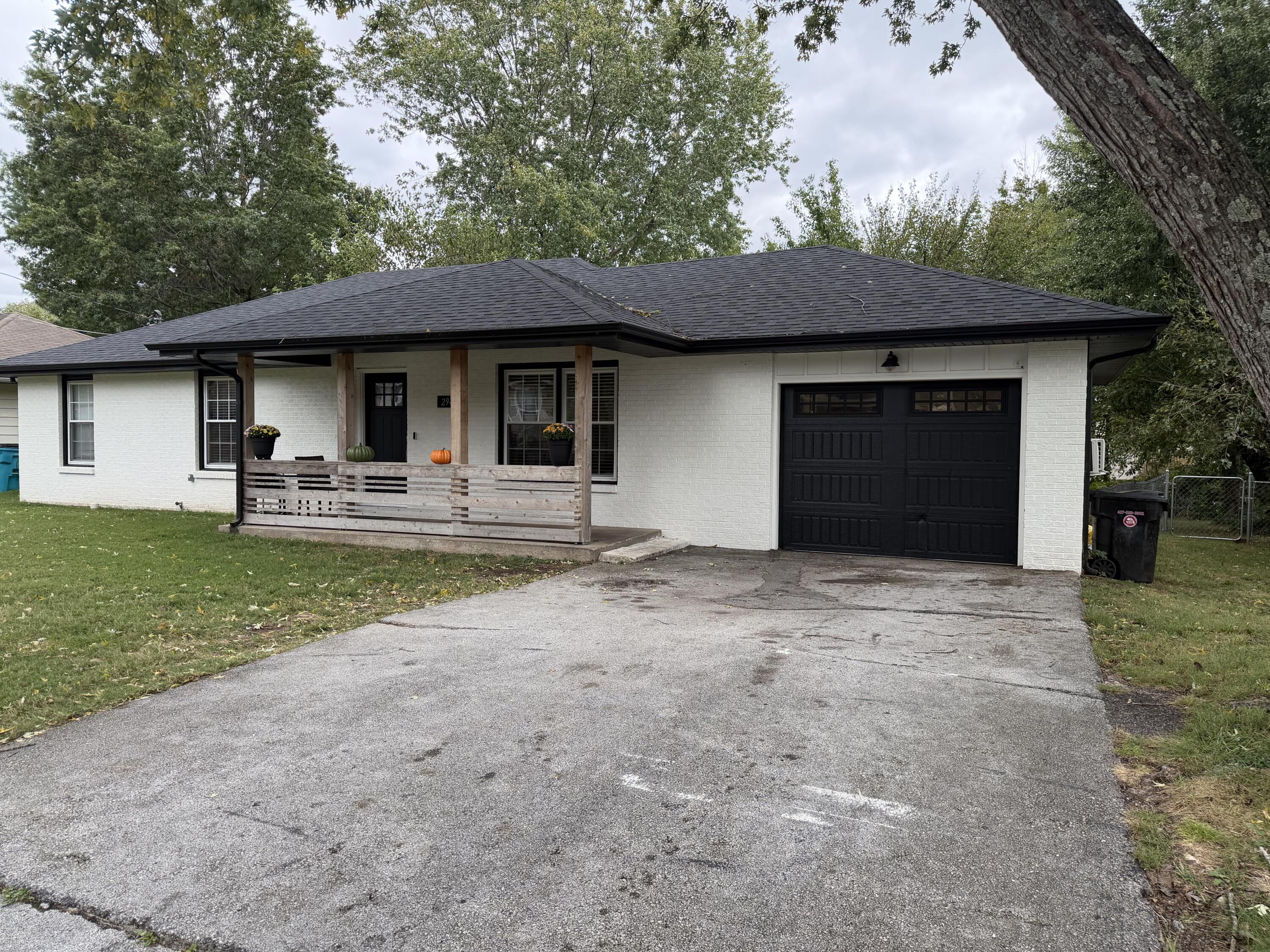 2948 E Hawkins Street — photo