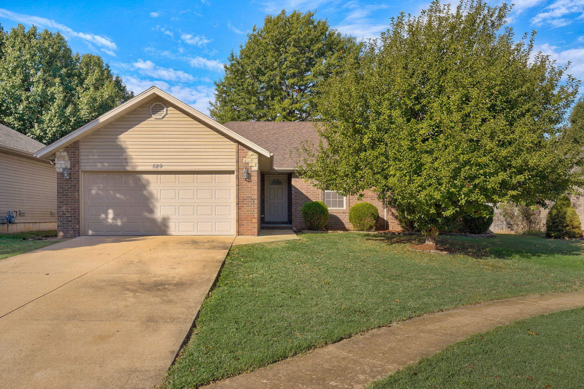 Home in Springfield, MO 65802 — photo 3