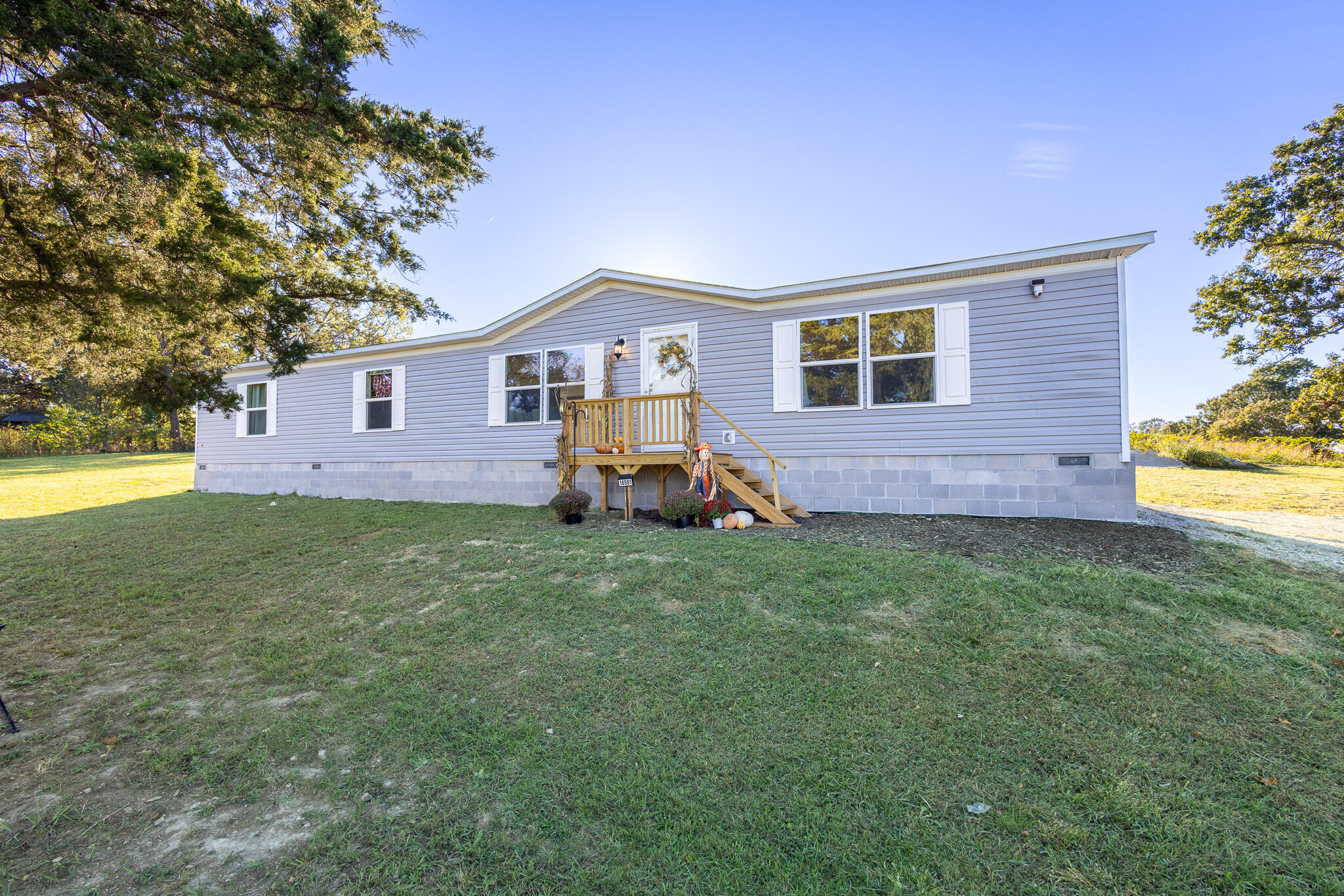 18581 Farm Road 1110 — photo