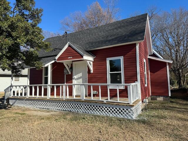 1010 N Dickerson Avenue — photo