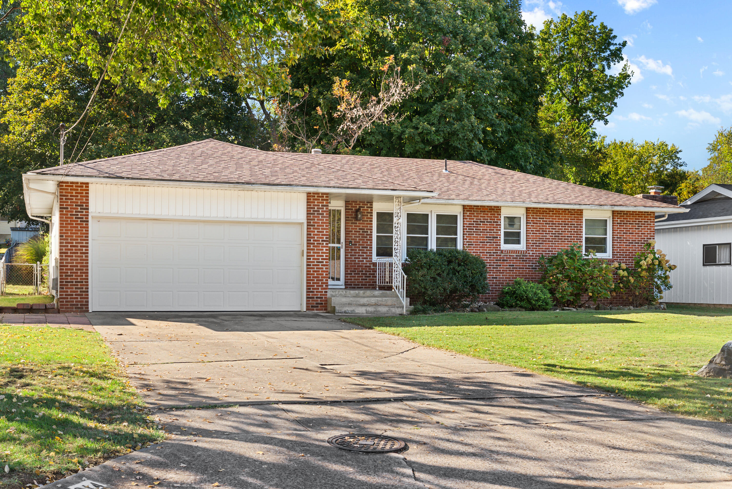 914 E Caravan Street, Springfield, MO 65803 — photo 2