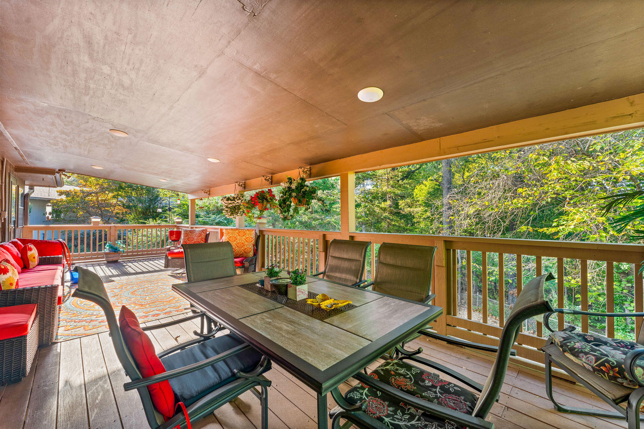 122 Stone Ridge Drive — photo