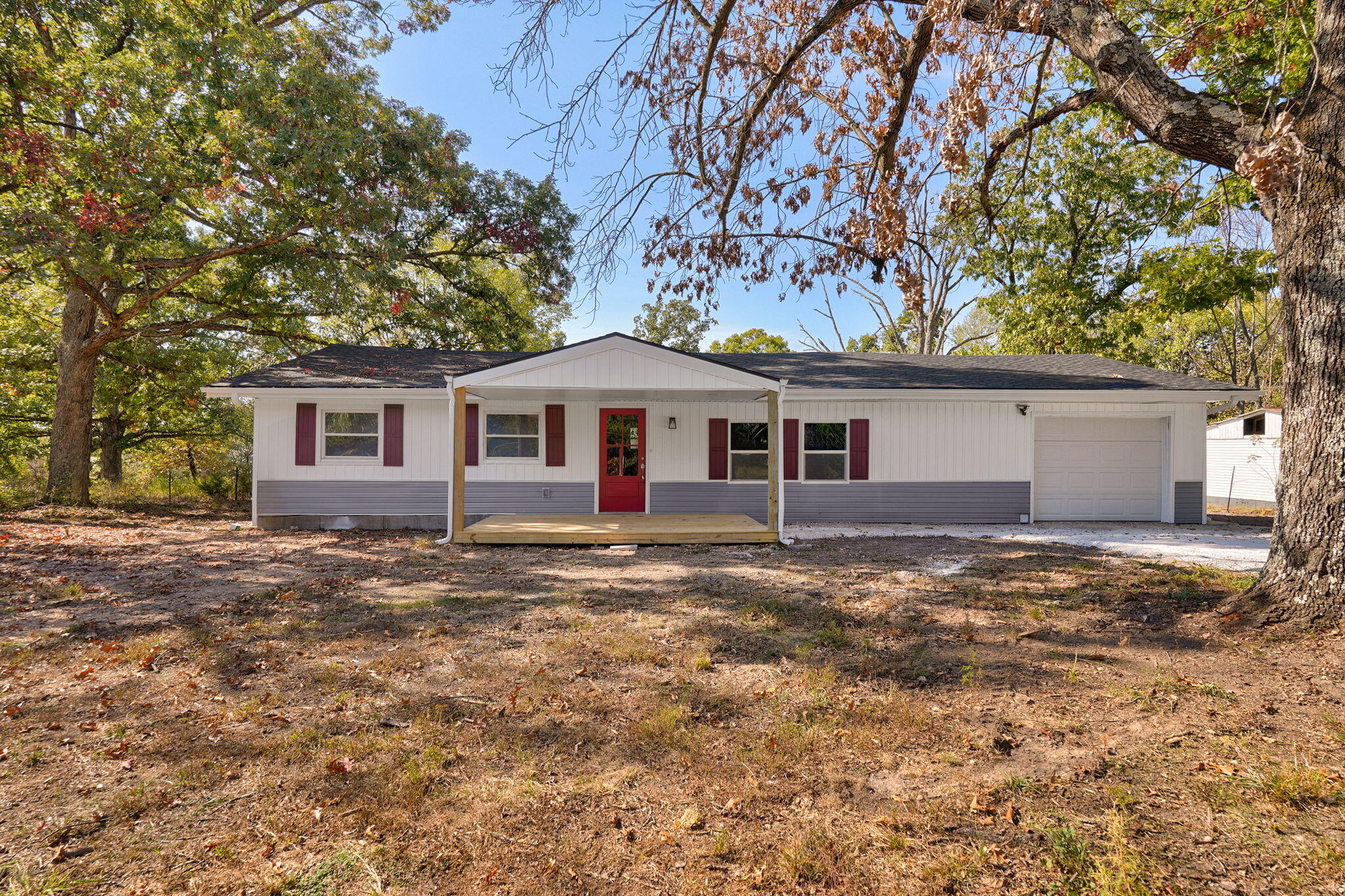 10945 N Farm Road 115 — photo