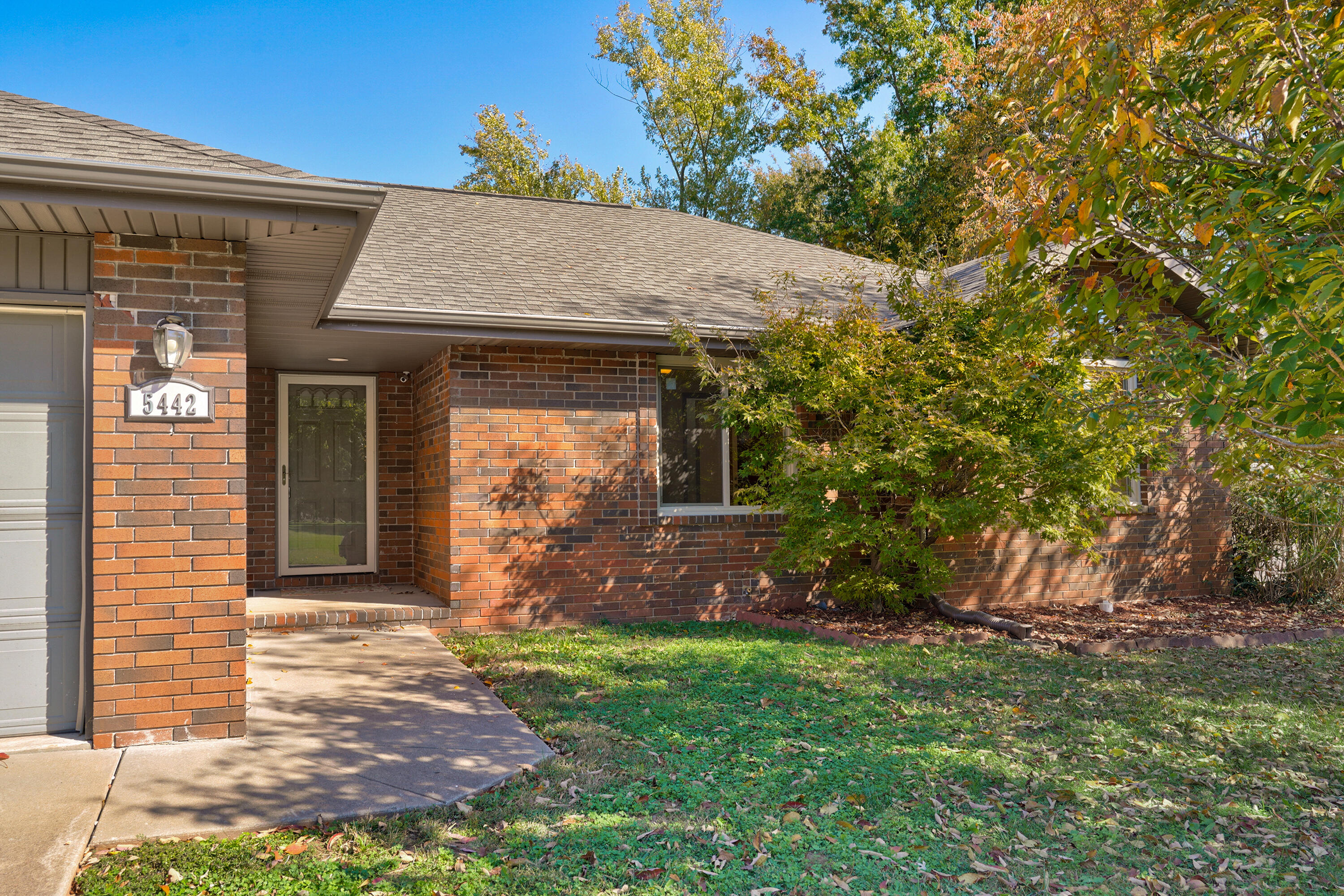 5442 S Hampton Avenue, Springfield, MO 65810 — photo 2