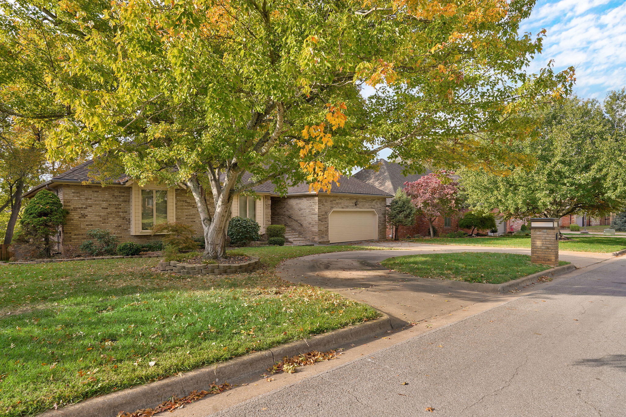 2032 E Briar Street, Springfield, MO 65804 — photo 2