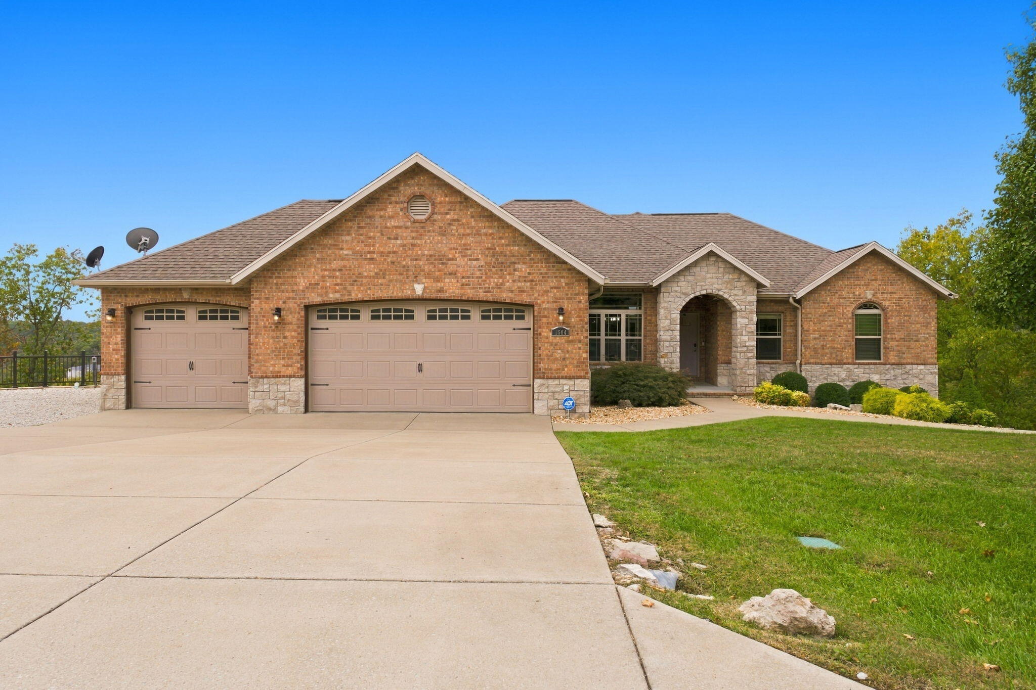 1584 Emory Creek Boulevard — photo