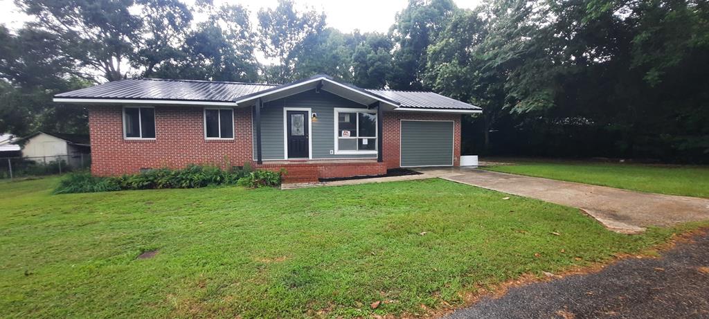 199 NE Carroll — photo