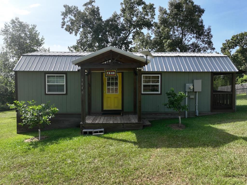 7886 Long Lake Dr — photo