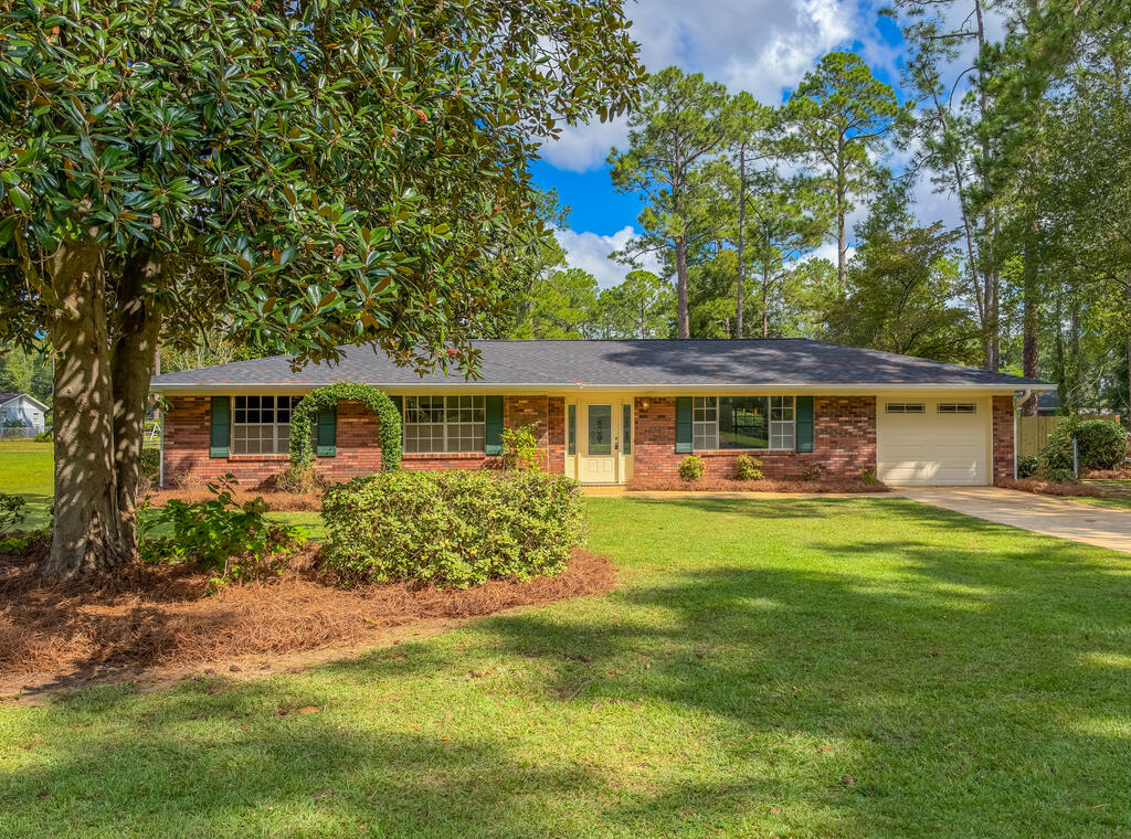 1405 Woodland Drive — photo