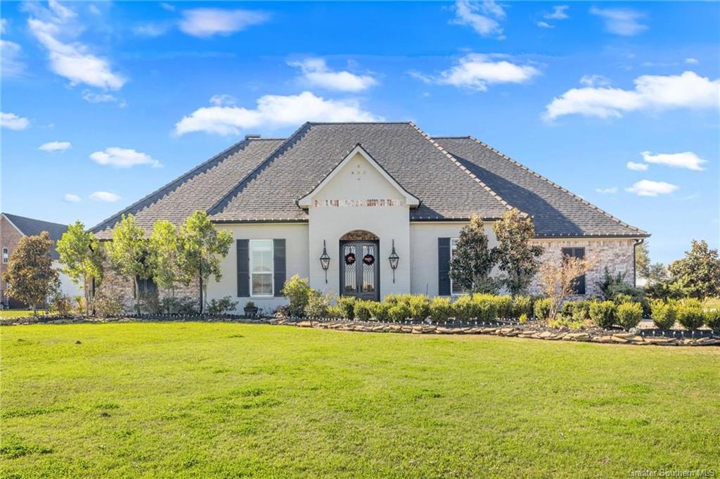 5390 Waterside Drive — photo