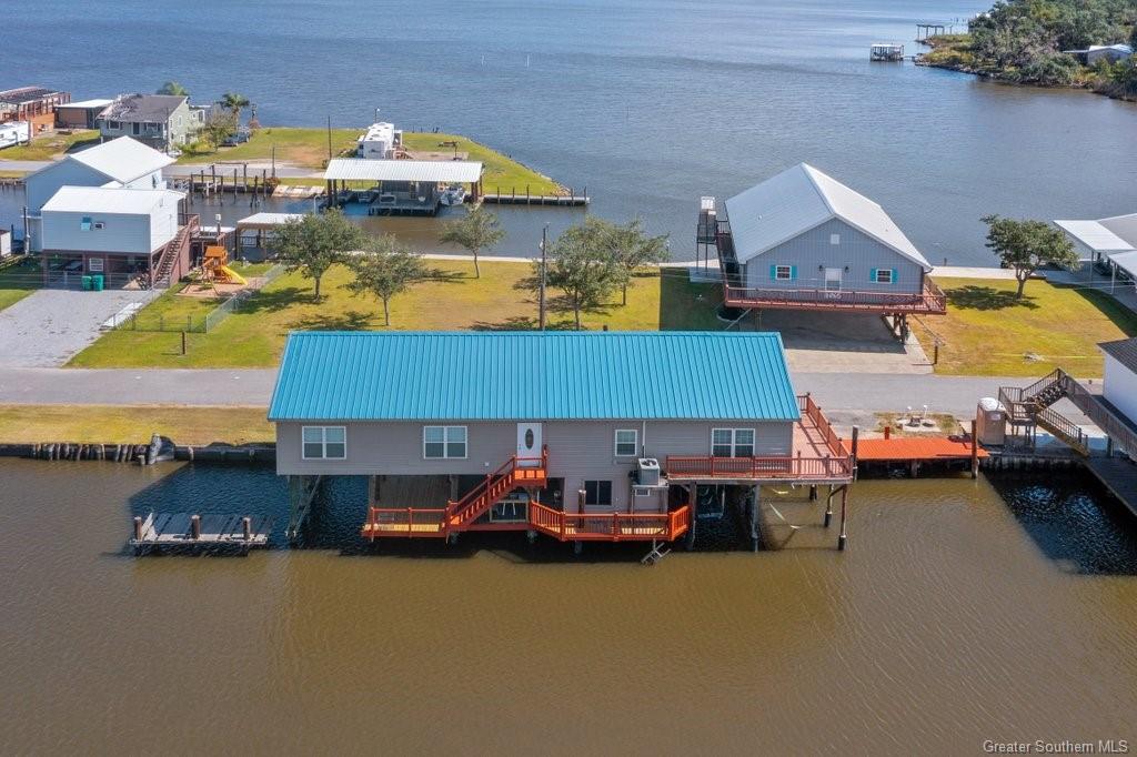 7230 Pirates Cove — photo