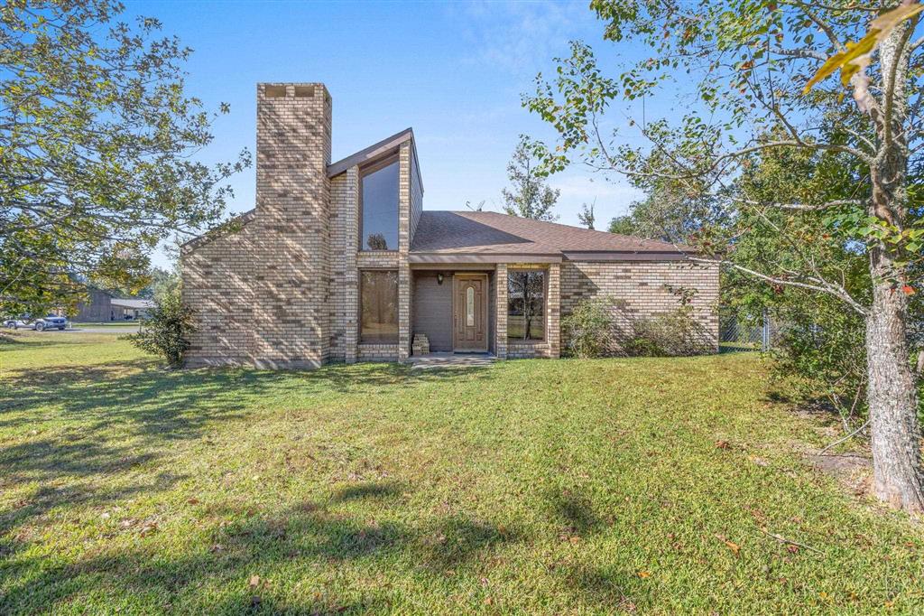 670 Abby Lane — photo