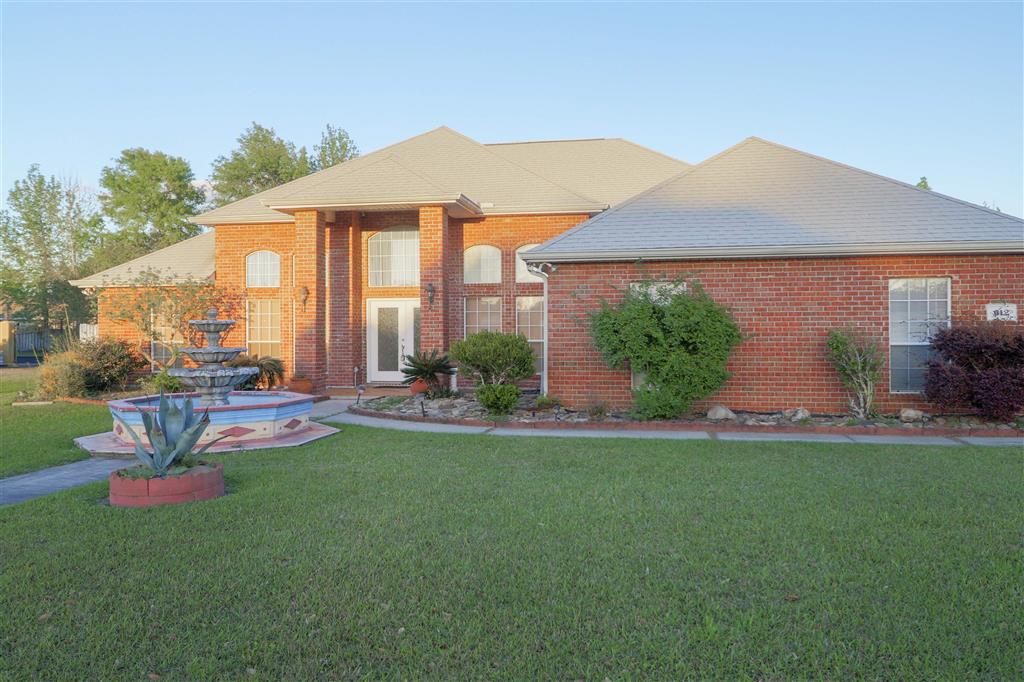 612 Colonial Dr Drive — photo