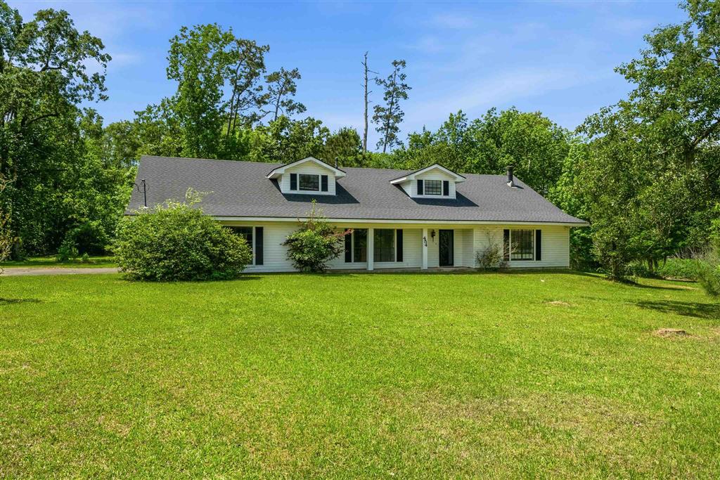 454 White Oak Drive — photo