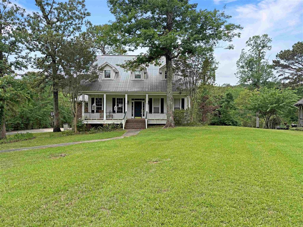 60 Spring Ct. — photo