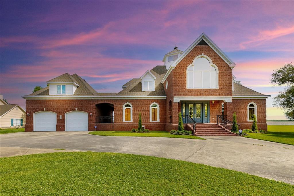 7090 Moss Lake Lane — photo