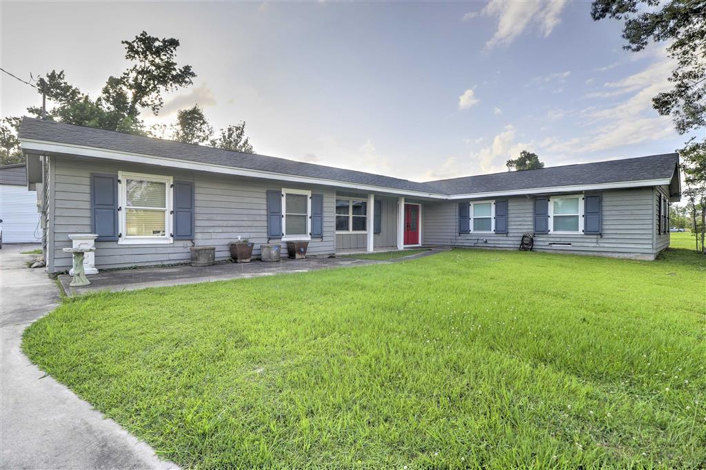 1201 Willow Dr Drive — photo