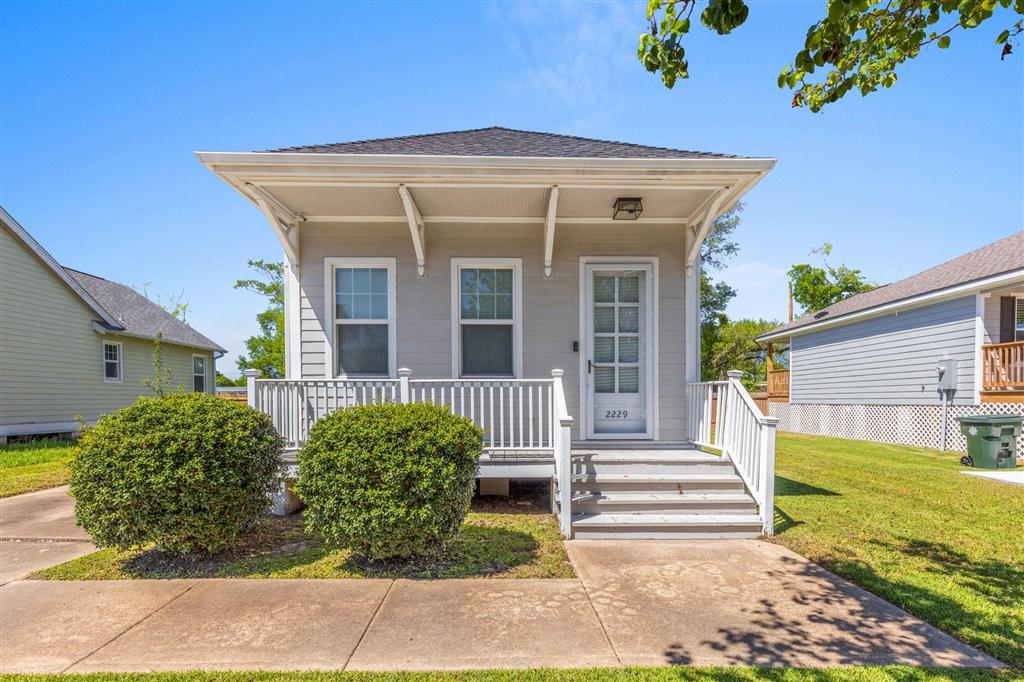 2229 Phillips Court — photo