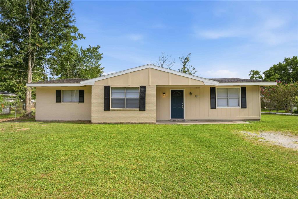 311 Goss Road — photo